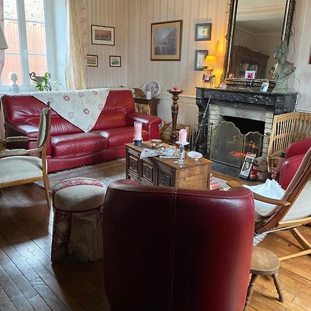 Bed and Breakfast Le Trianon Le Bourgneuf-la-Foret Esterno foto