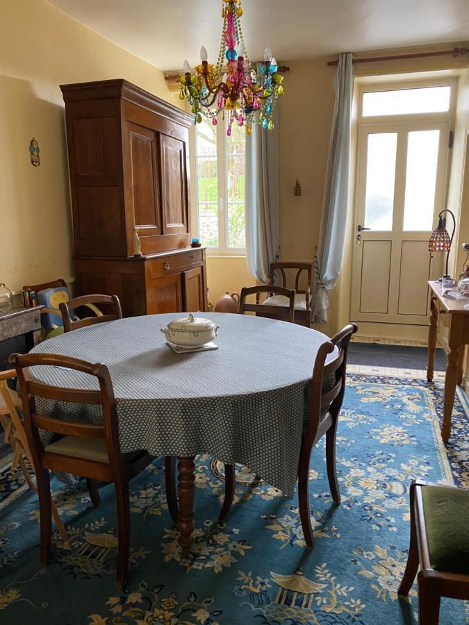 Bed and Breakfast Le Trianon Le Bourgneuf-la-Foret Esterno foto